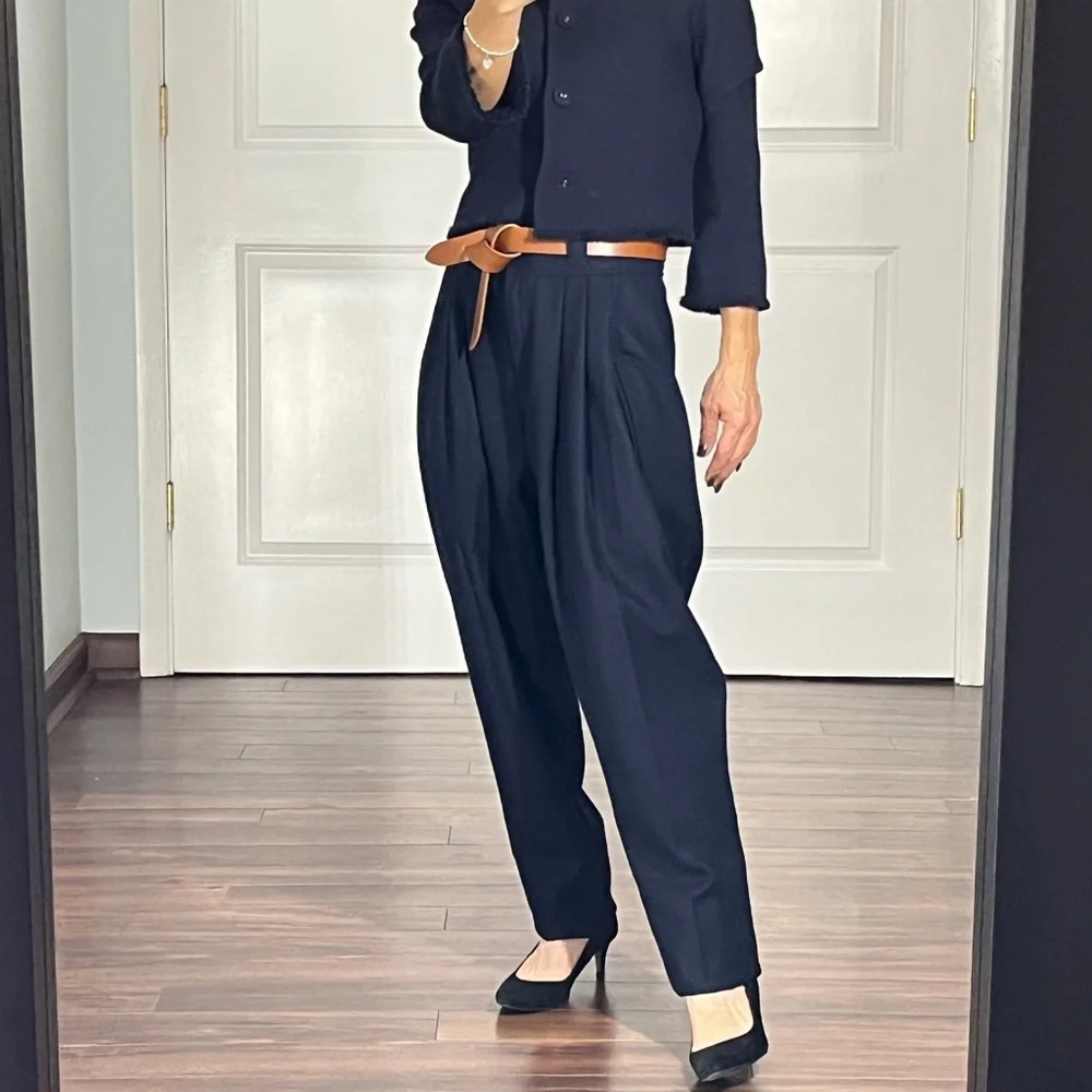 Vintage navy pleated trousers tapered legs - Picture 2 of 11